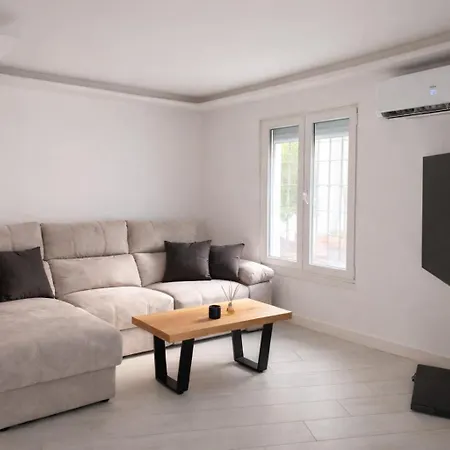 Casa La Colina * توريمولينوس